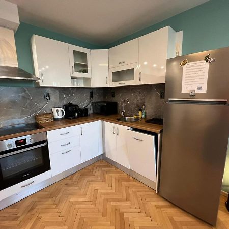 Al Malina 3Bdr Family Apt With Parking Space Near Airport And Iec Софія Екстер'єр фото