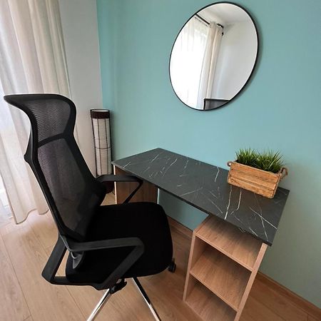 Al Malina 3Bdr Family Apt With Parking Space Near Airport And Iec Софія Екстер'єр фото
