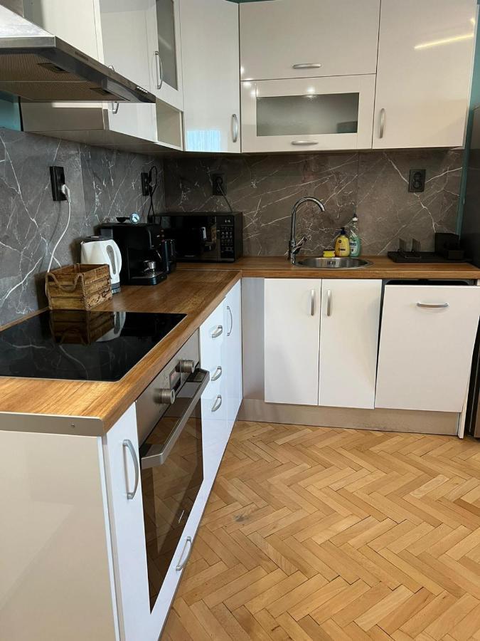 Al Malina 3Bdr Family Apt With Parking Space Near Airport And Iec Софія Екстер'єр фото